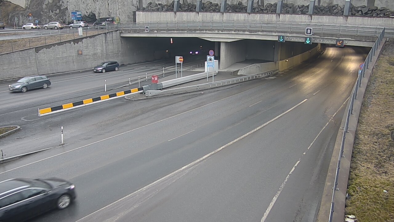 Kelikamerat Kuva Tie 12 Tampere, Rantatunneli puomi, itä, Tampere, Pirkanmaa