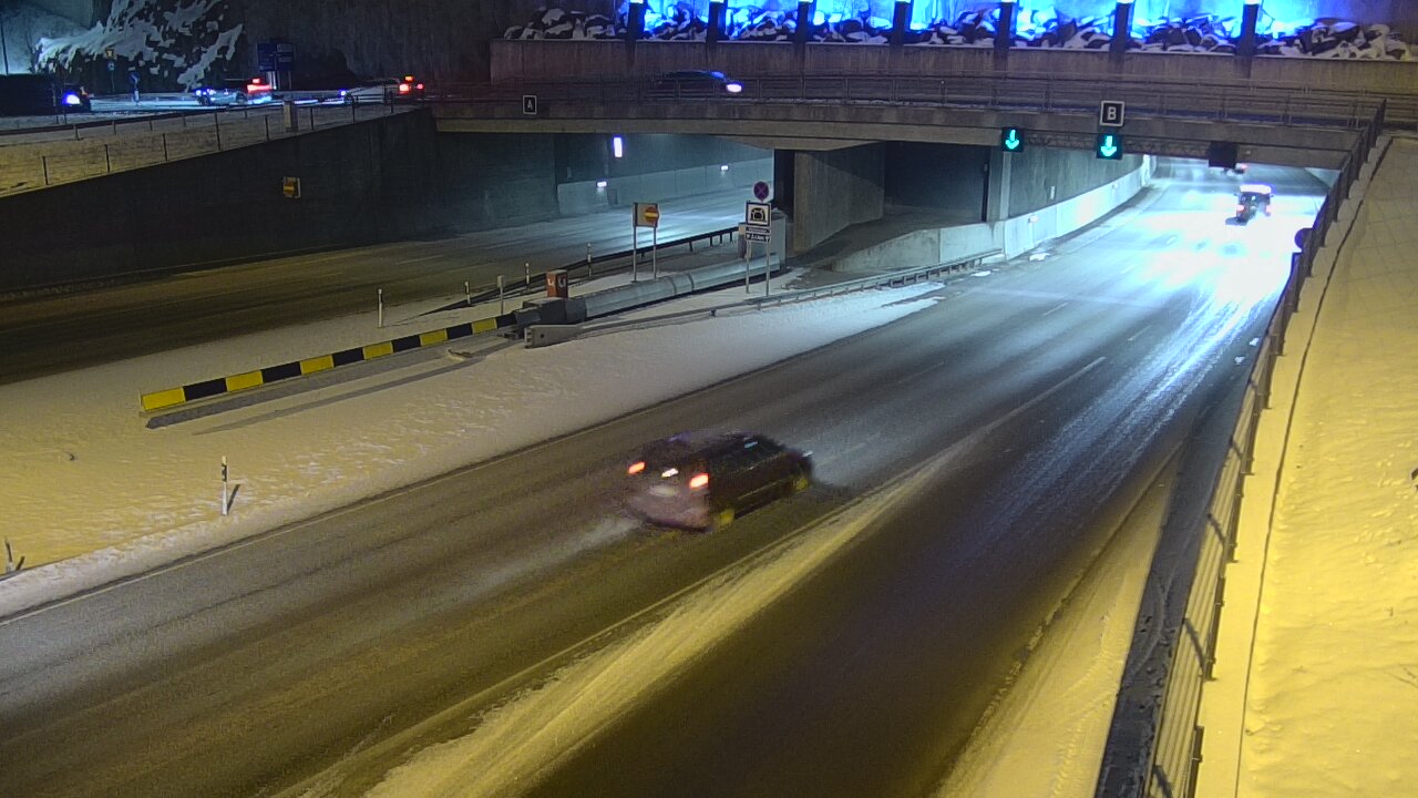 Weather Camera Image Road 12 Tampere, Rantatunneli boom, east, Tampere, Pirkanmaa