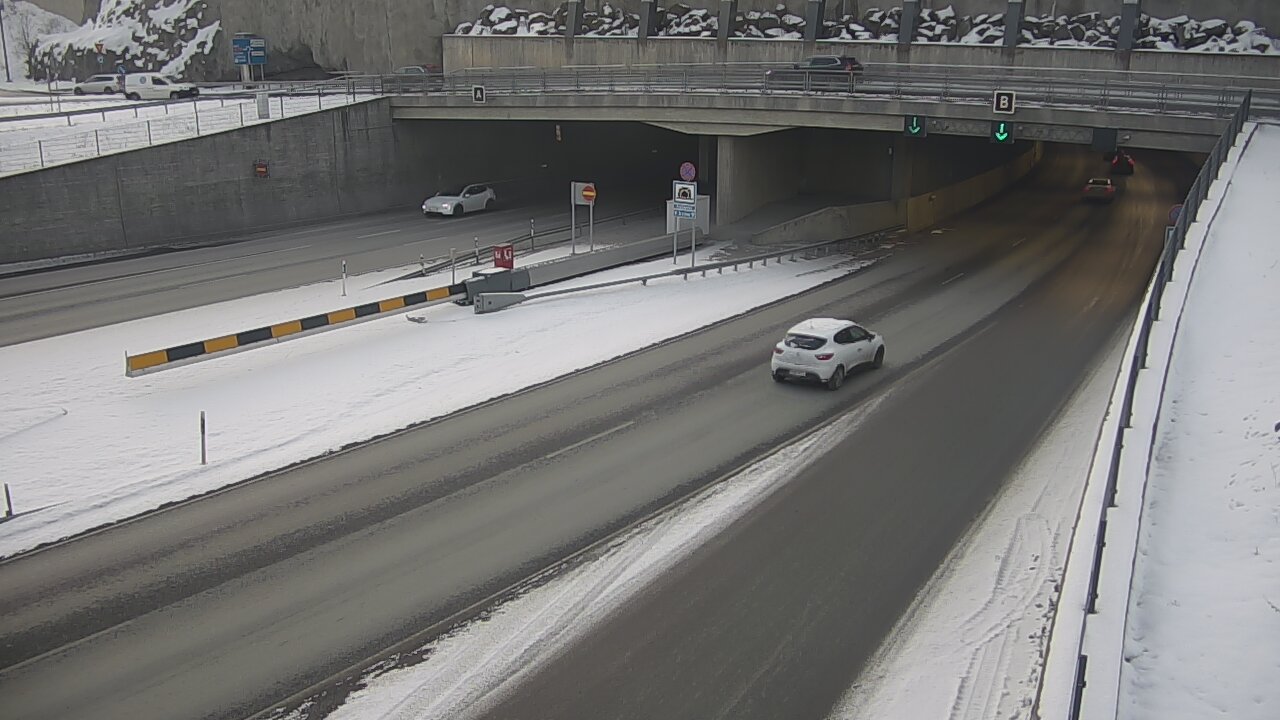 Kelikamerat Kuva Tie 12 Tampere, Rantatunneli puomi, itä, Tampere, Pirkanmaa