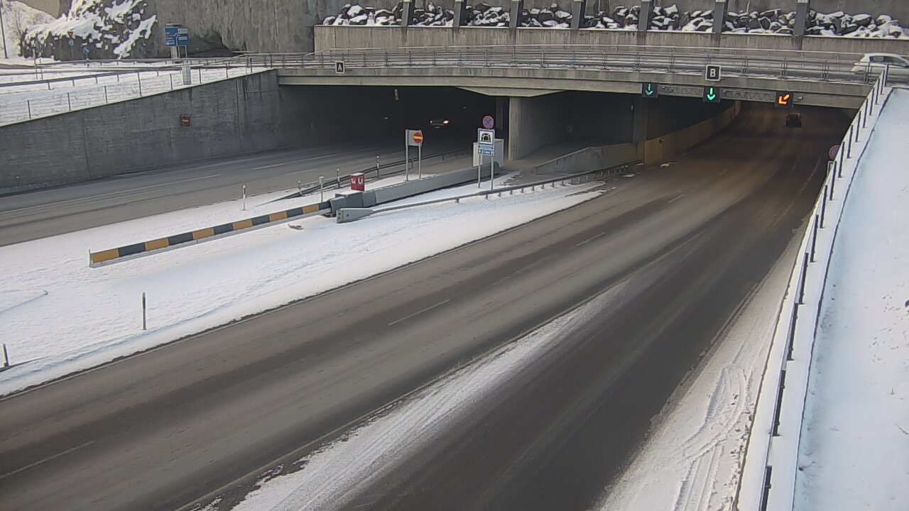 Weather Camera Image Väg 12 Tammerfors, Rantatunneli bom, öster, Tampere, Pirkanmaa