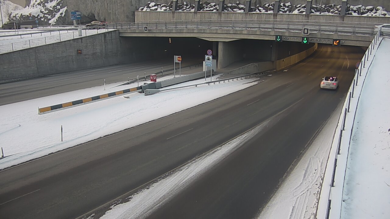 Weather Camera Image Väg 12 Tammerfors, Rantatunneli bom, öster, Tampere, Pirkanmaa