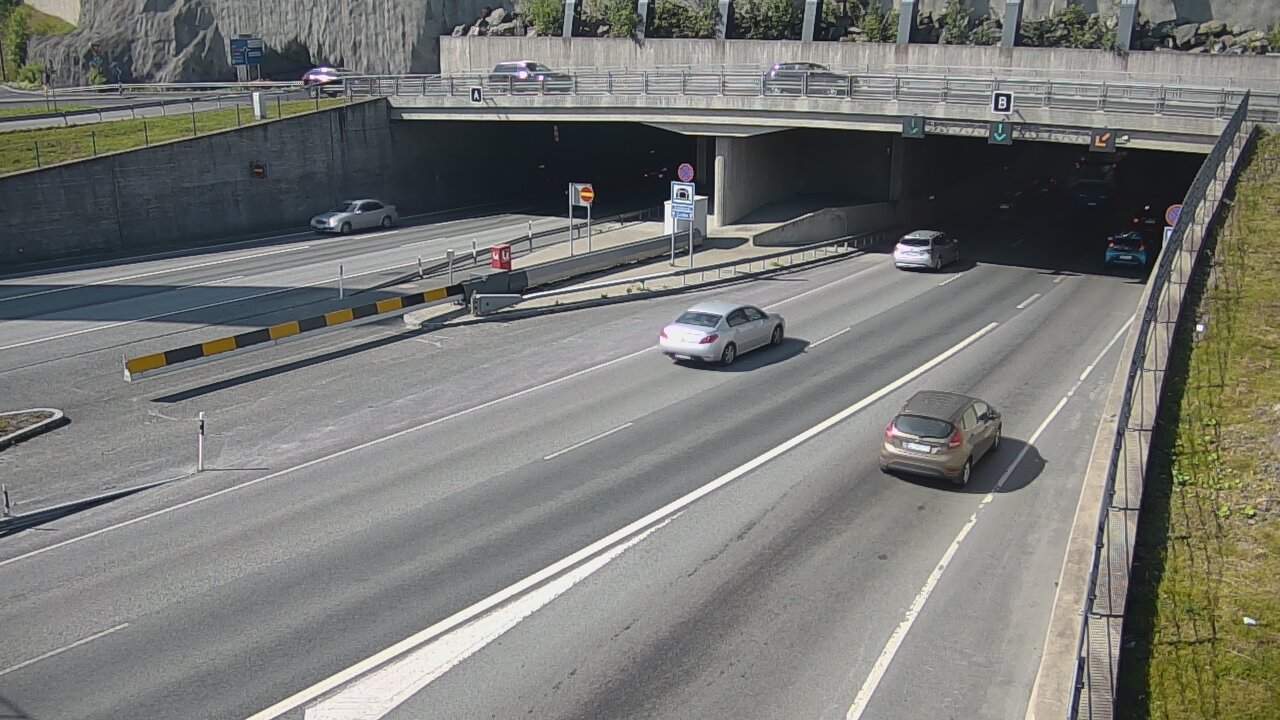 Weather Camera Image Väg 12 Tammerfors, Rantatunneli bom, öster, Tampere, Pirkanmaa