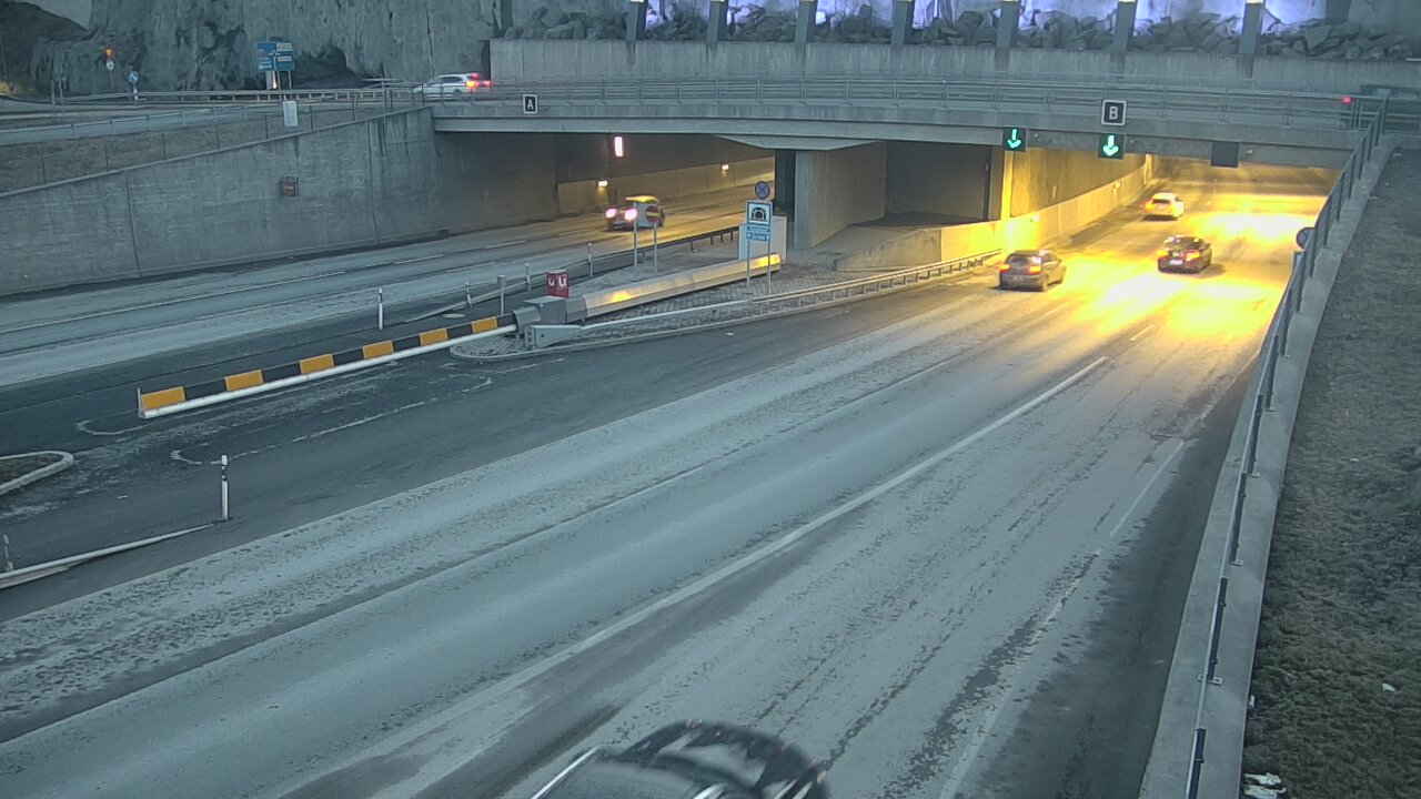 Kelikamerat Kuva Tie 12 Tampere, Rantatunneli puomi, itä, Tampere, Pirkanmaa