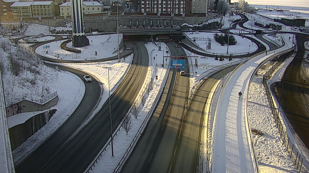 Weather Camera Image Road 12 Tampere, Rauhaniemi, Tampere, Pirkanmaa