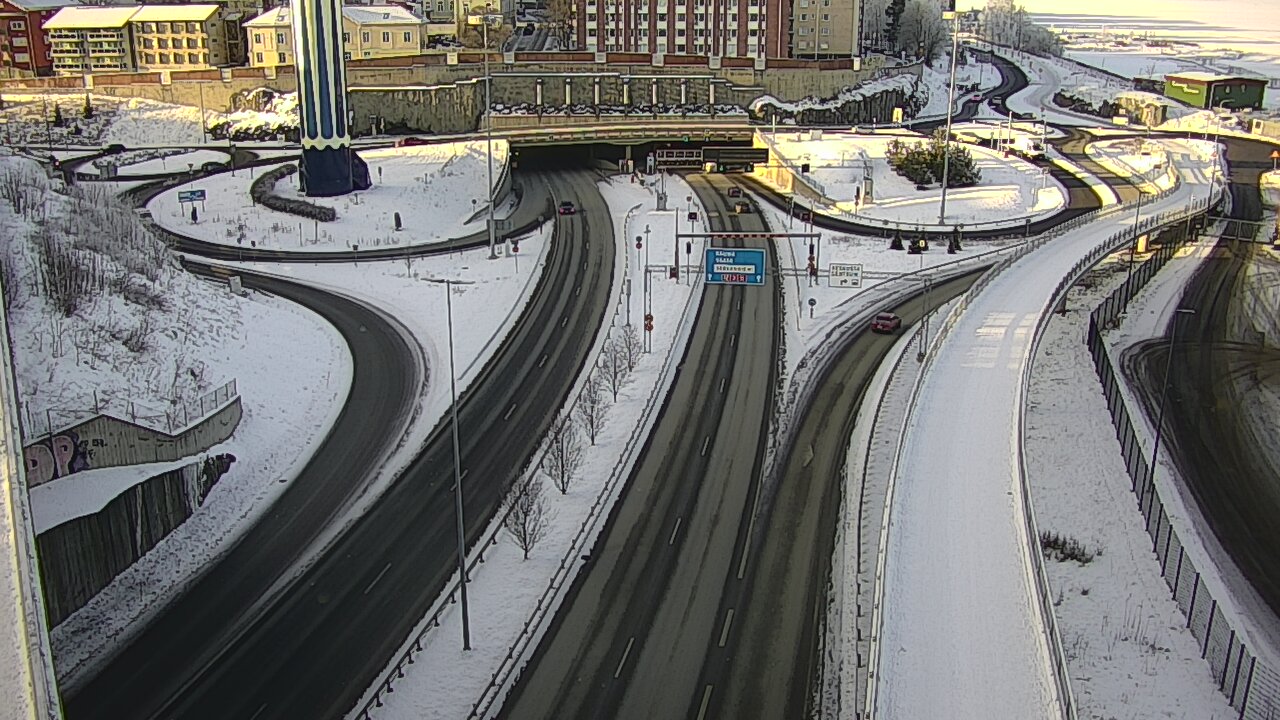 Weather Camera Image Road 12 Tampere, Rauhaniemi, Tampere, Pirkanmaa