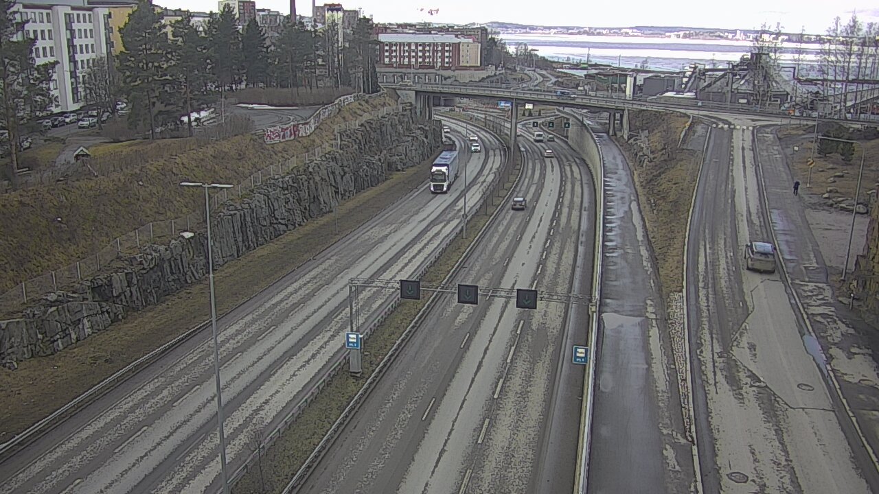 Weather Camera Image Road 12 Tampere, Marjatansilta, Tampere, Pirkanmaa