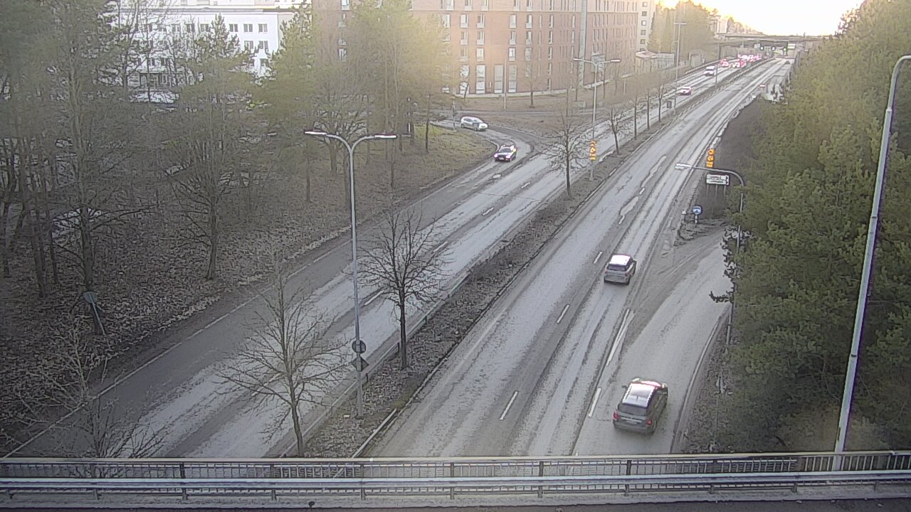 Weather Camera Image Road 12 Tampere, Kalevan puistotie, Tampere, Pirkanmaa