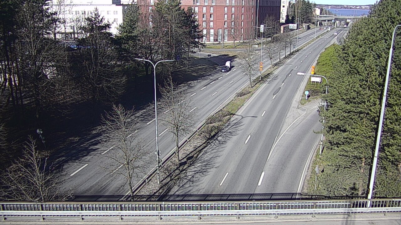 Weather Camera Image Väg 12 Tammerfors, Kalevan puistotie, Tampere, Pirkanmaa