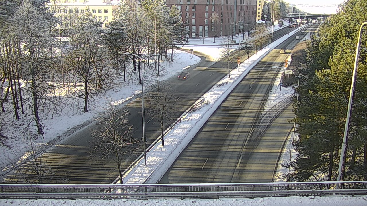 Weather Camera Image Road 12 Tampere, Kalevan puistotie, Tampere, Pirkanmaa