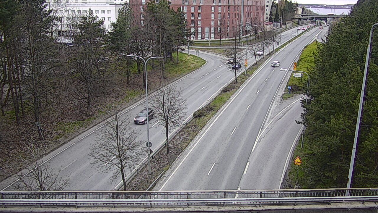 Weather Camera Image Road 12 Tampere, Kalevan puistotie, Tampere, Pirkanmaa