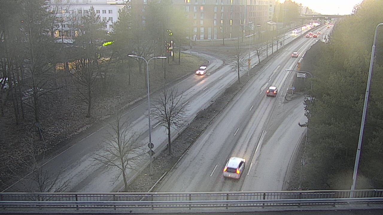 Weather Camera Image Road 12 Tampere, Kalevan puistotie, Tampere, Pirkanmaa