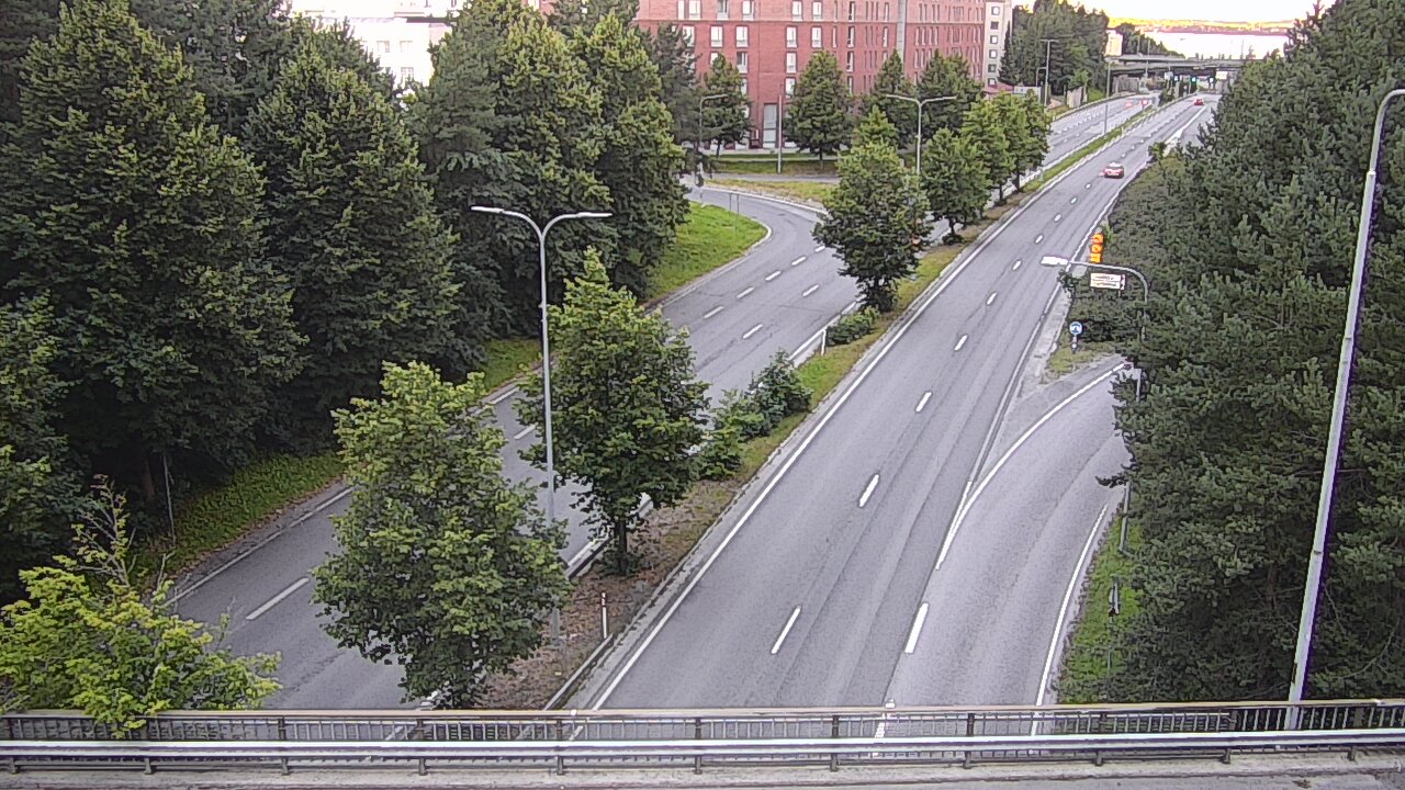 Weather Camera Image Road 12 Tampere, Kalevan puistotie, Tampere, Pirkanmaa