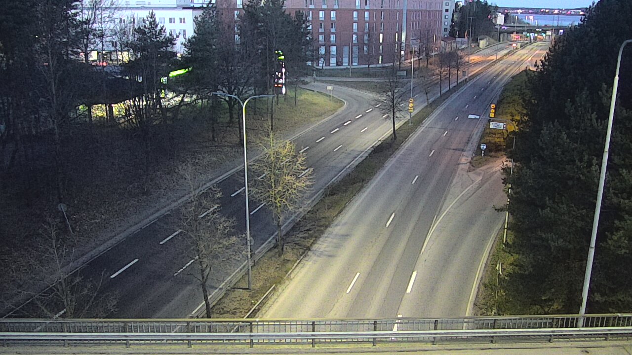 Weather Camera Image Väg 12 Tammerfors, Kalevan puistotie, Tampere, Pirkanmaa