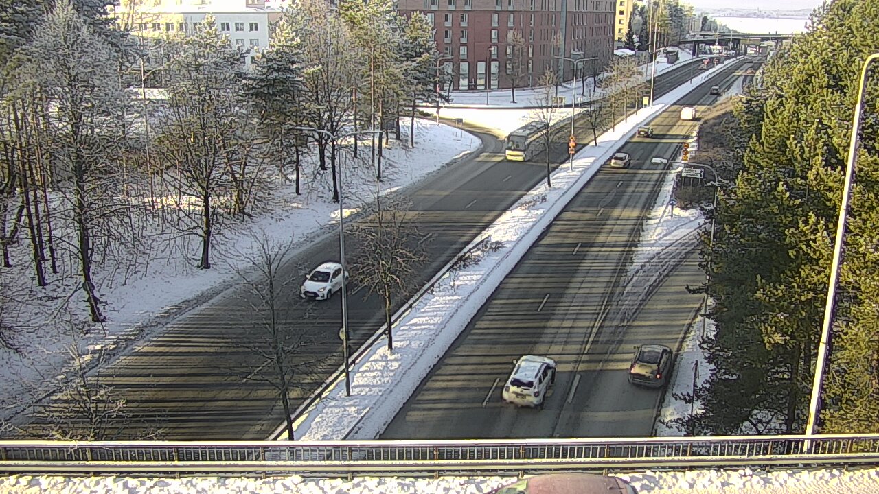Weather Camera Image Road 12 Tampere, Kalevan puistotie, Tampere, Pirkanmaa