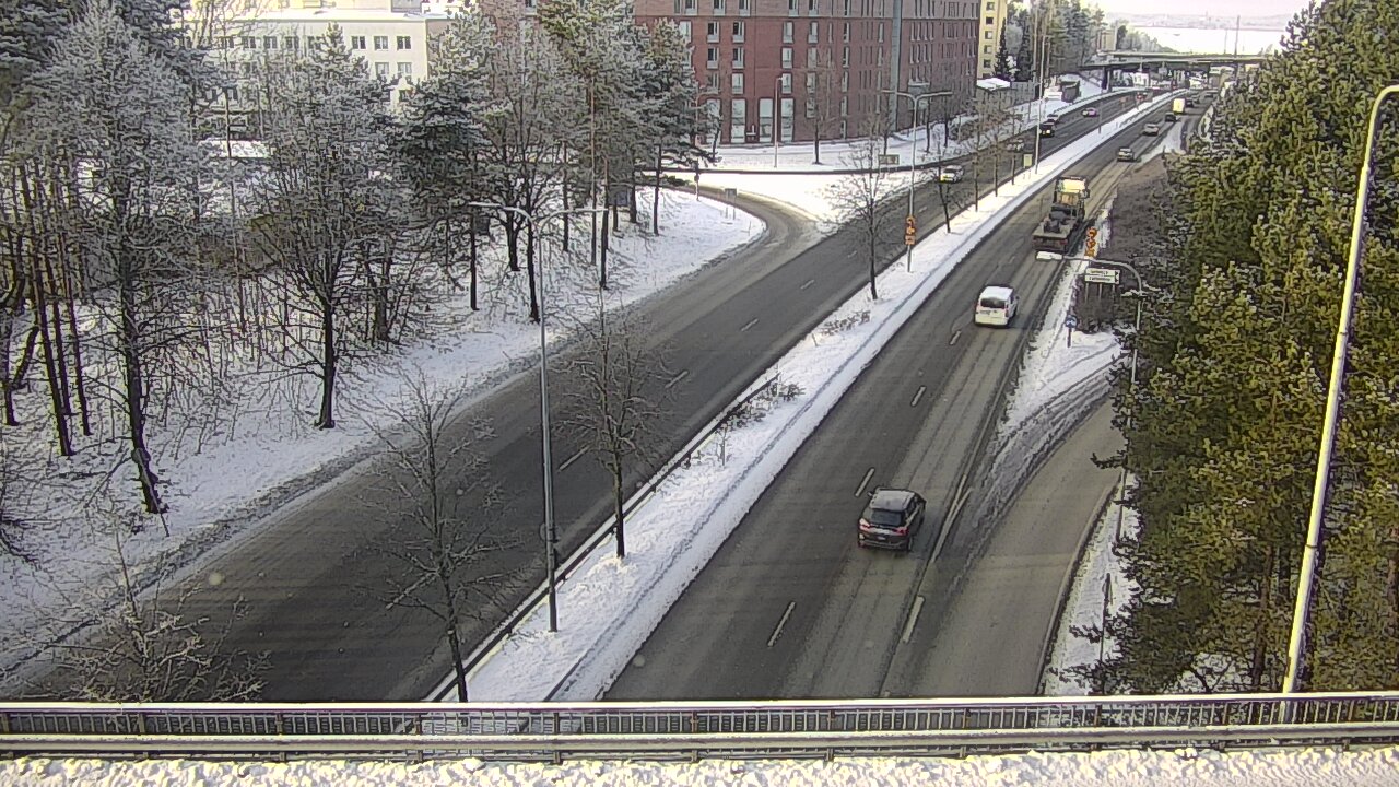 Weather Camera Image Road 12 Tampere, Kalevan puistotie, Tampere, Pirkanmaa