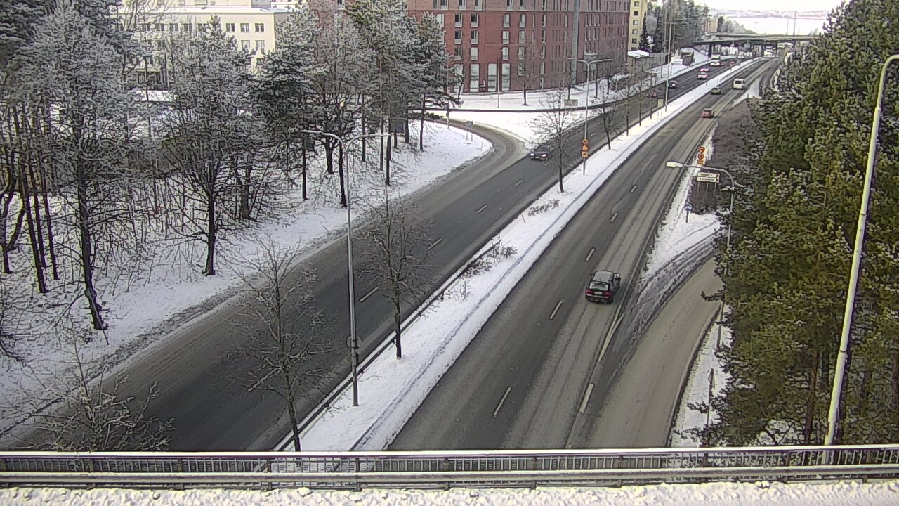 Weather Camera Image Road 12 Tampere, Kalevan puistotie, Tampere, Pirkanmaa