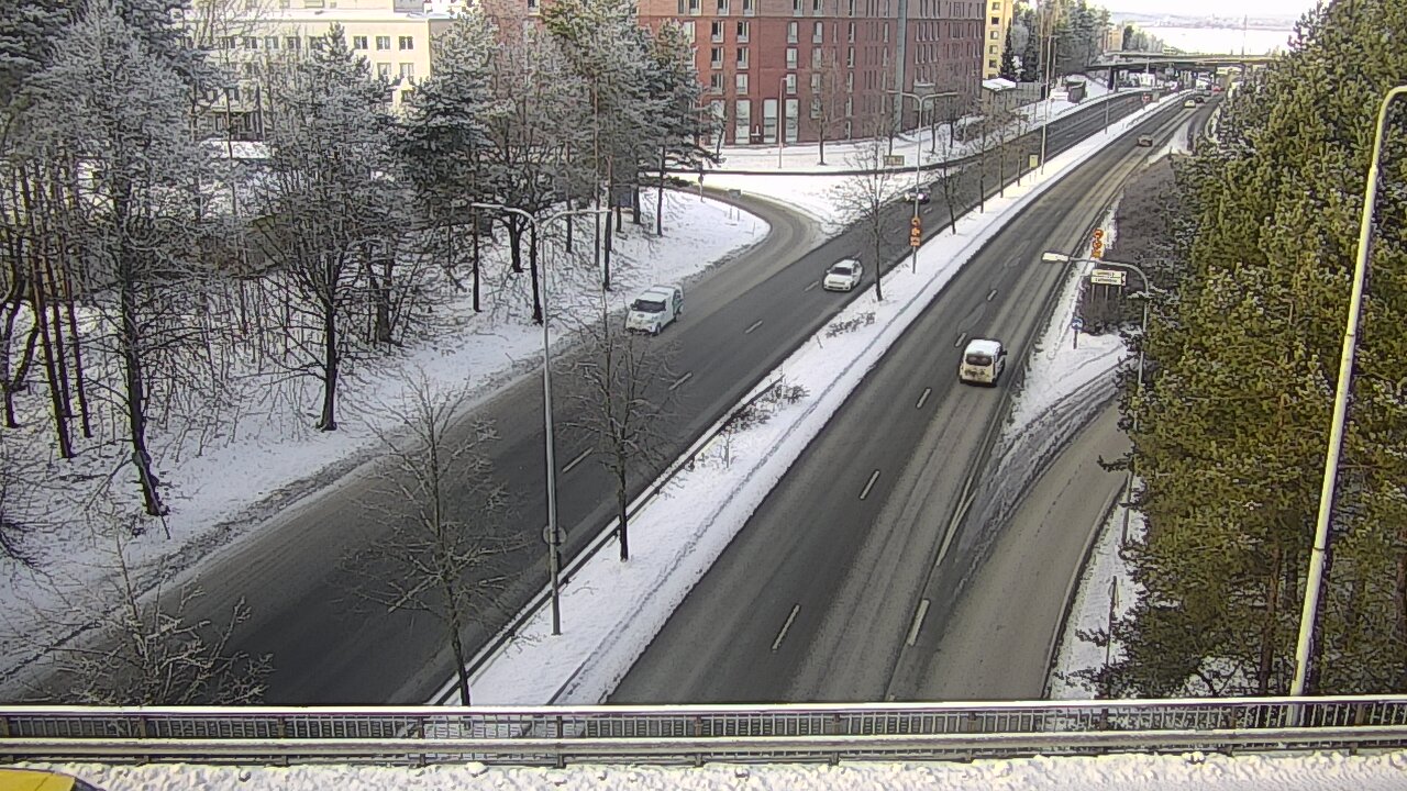 Weather Camera Image Road 12 Tampere, Kalevan puistotie, Tampere, Pirkanmaa