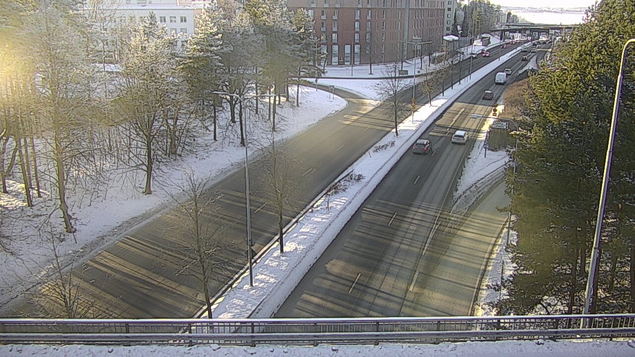 Weather Camera Image Road 12 Tampere, Kalevan puistotie, Tampere, Pirkanmaa