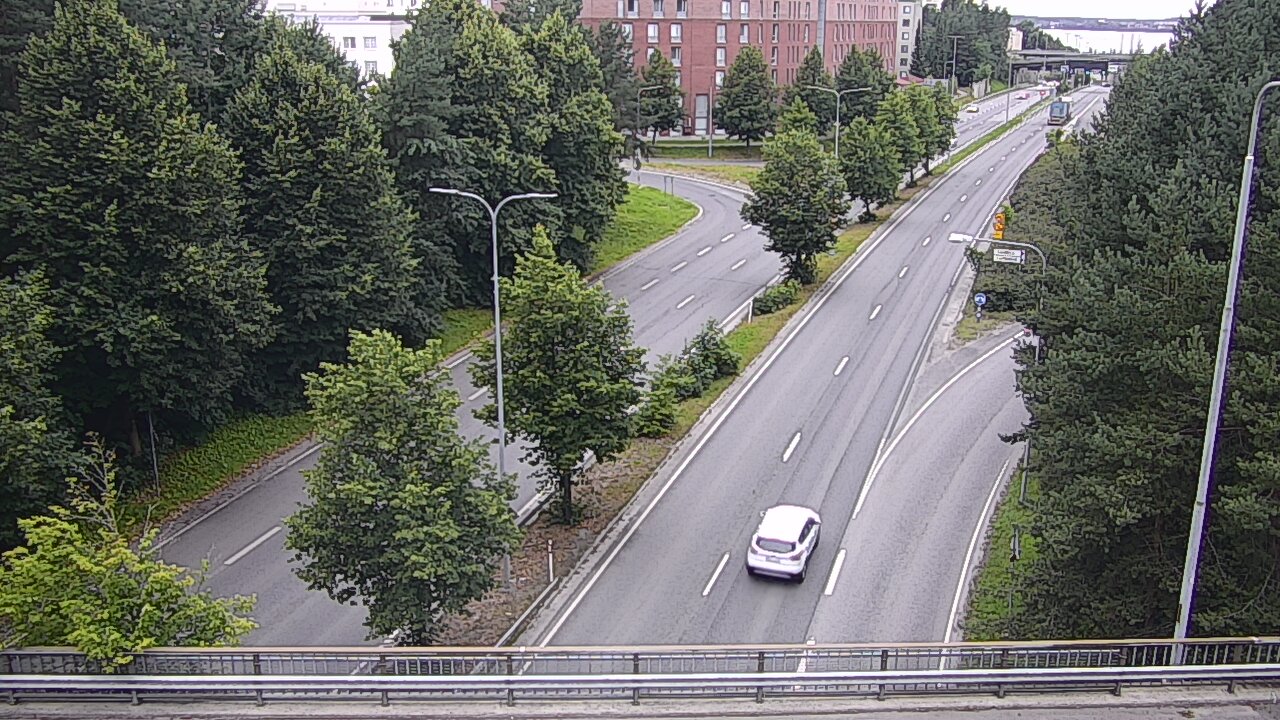 Weather Camera Image Road 12 Tampere, Kalevan puistotie, Tampere, Pirkanmaa