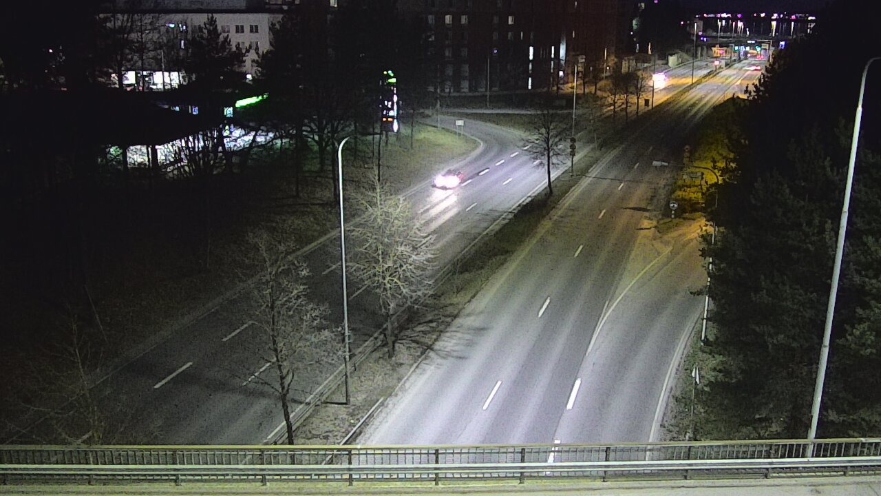 Weather Camera Image Road 12 Tampere, Kalevan puistotie, Tampere, Pirkanmaa