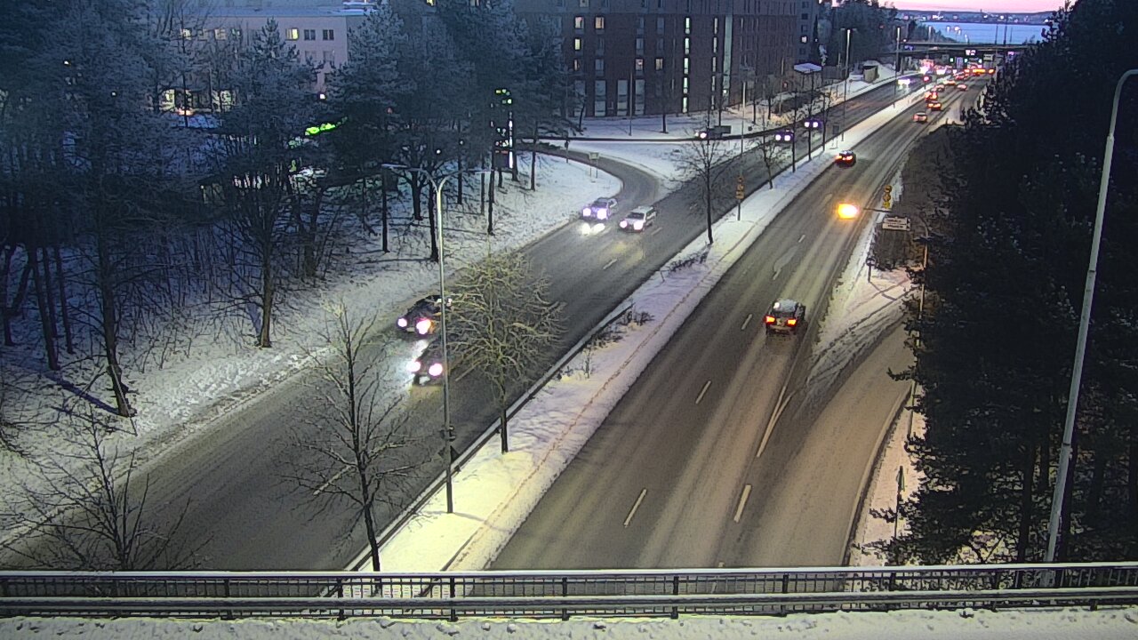 Weather Camera Image Road 12 Tampere, Kalevan puistotie, Tampere, Pirkanmaa