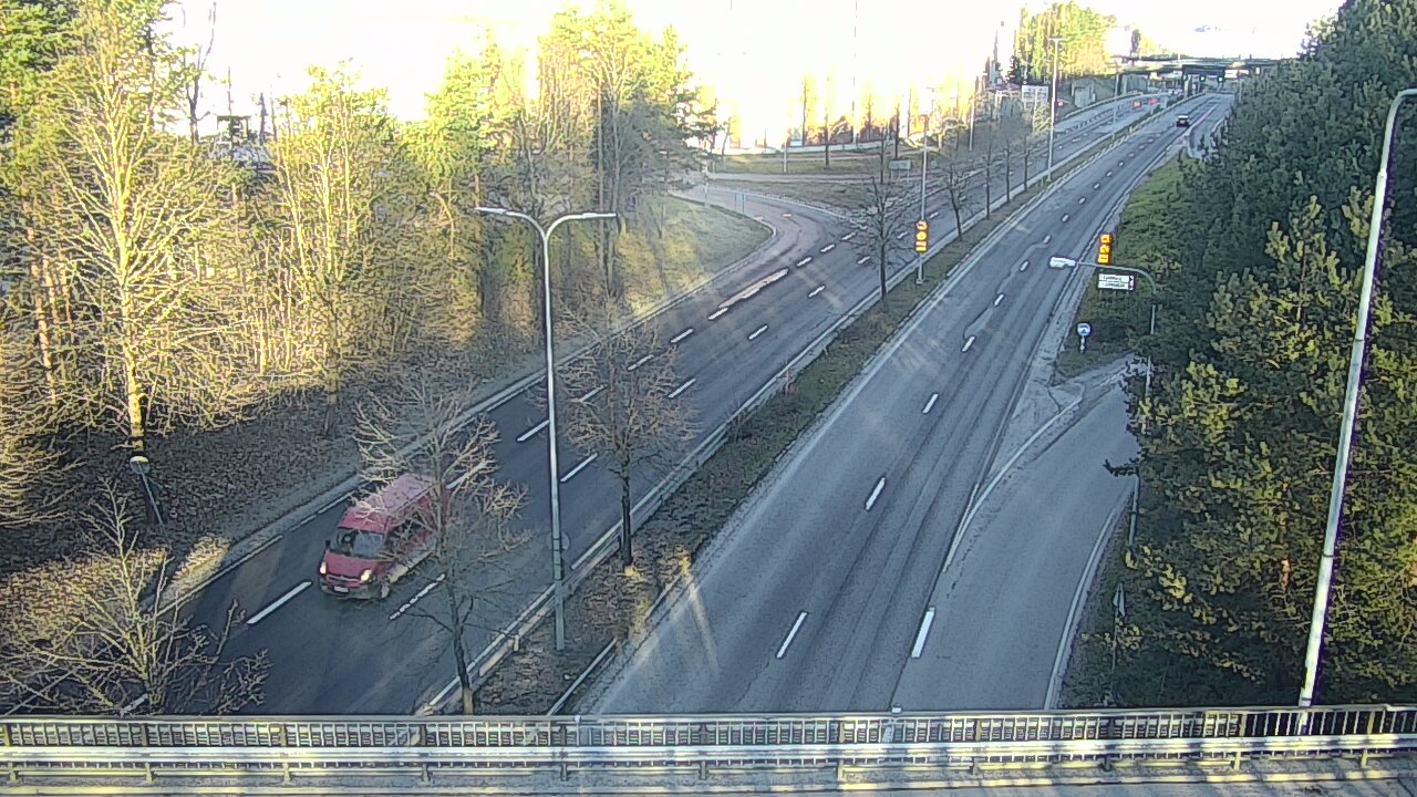Weather Camera Image Väg 12 Tammerfors, Kalevan puistotie, Tampere, Pirkanmaa