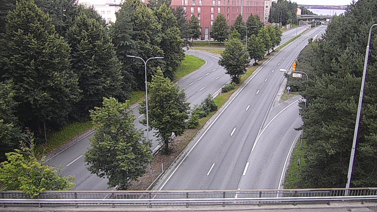 Weather Camera Image Road 12 Tampere, Kalevan puistotie, Tampere, Pirkanmaa