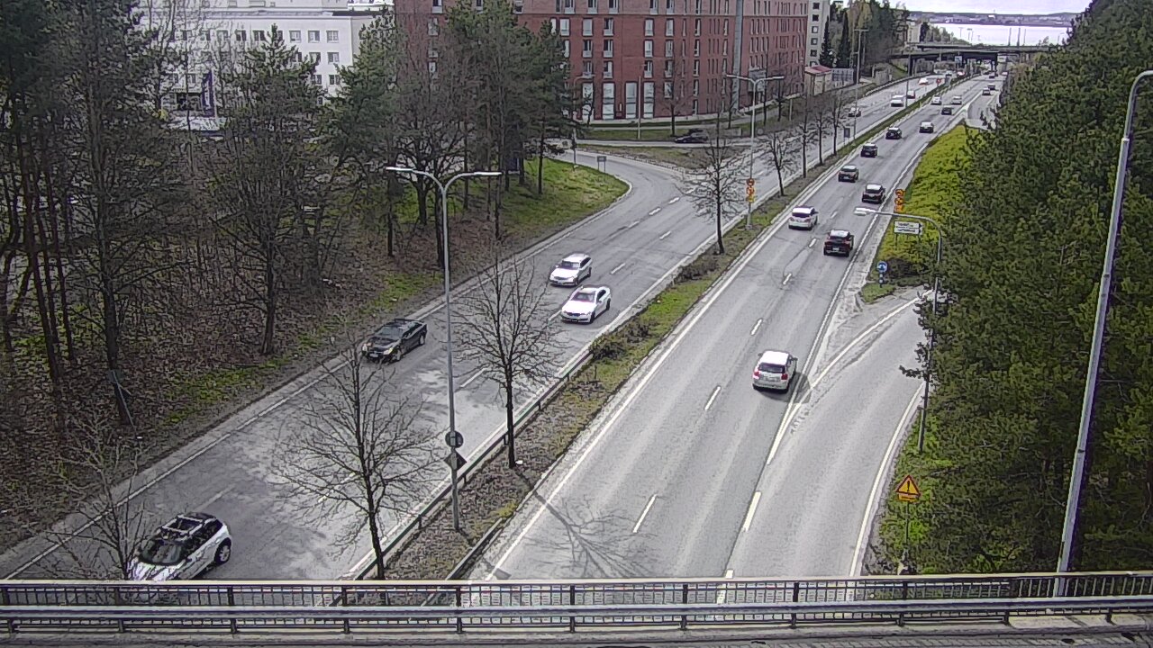 Weather Camera Image Road 12 Tampere, Kalevan puistotie, Tampere, Pirkanmaa