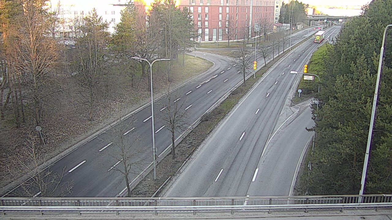 Weather Camera Image Väg 12 Tammerfors, Kalevan puistotie, Tampere, Pirkanmaa