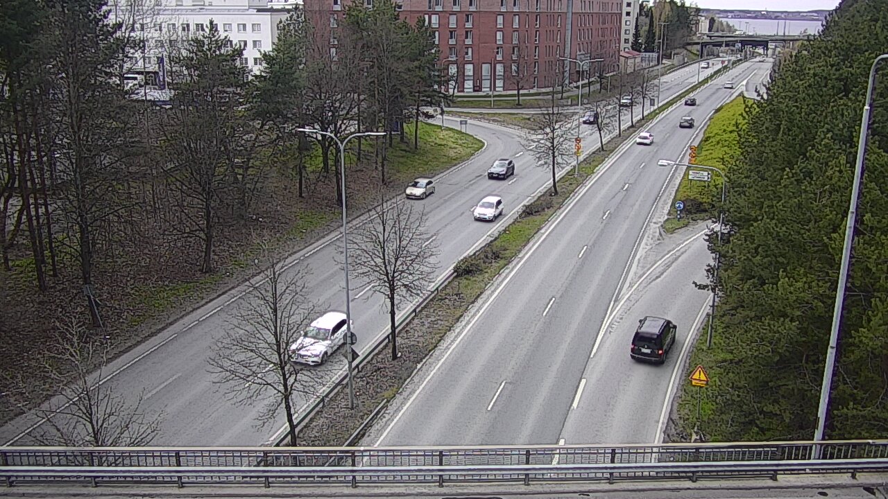 Weather Camera Image Road 12 Tampere, Kalevan puistotie, Tampere, Pirkanmaa
