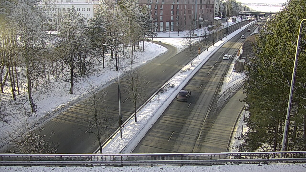 Weather Camera Image Road 12 Tampere, Kalevan puistotie, Tampere, Pirkanmaa
