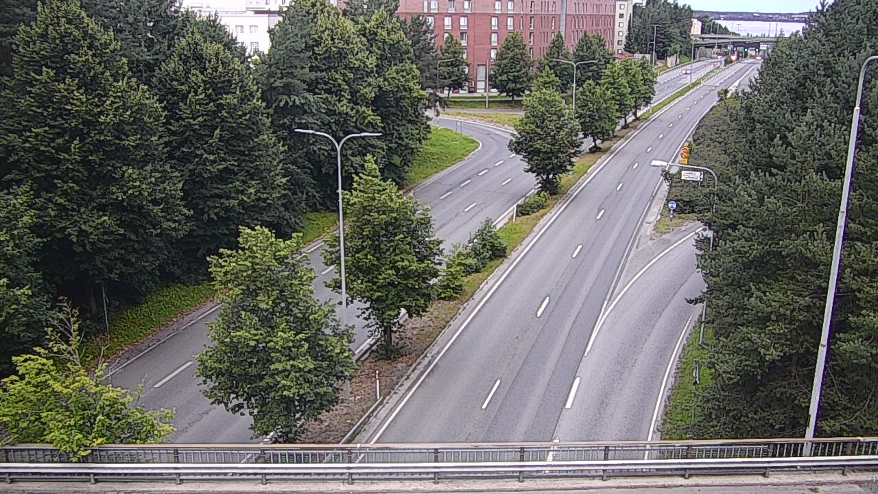 Weather Camera Image Road 12 Tampere, Kalevan puistotie, Tampere, Pirkanmaa