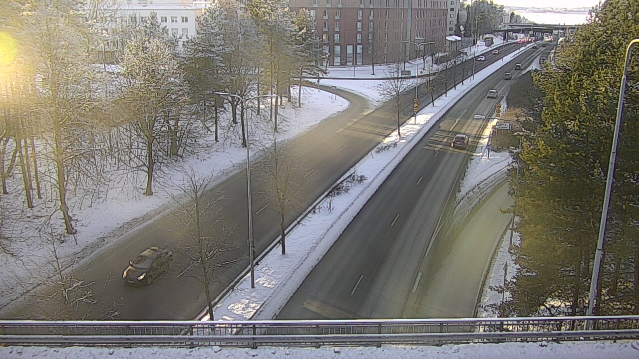 Weather Camera Image Road 12 Tampere, Kalevan puistotie, Tampere, Pirkanmaa