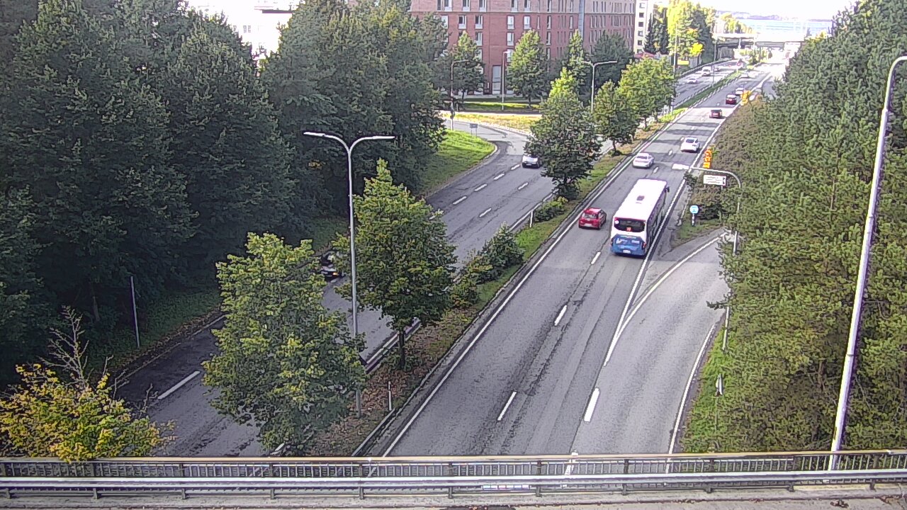 Weather Camera Image Road 12 Tampere, Kalevan puistotie, Tampere, Pirkanmaa