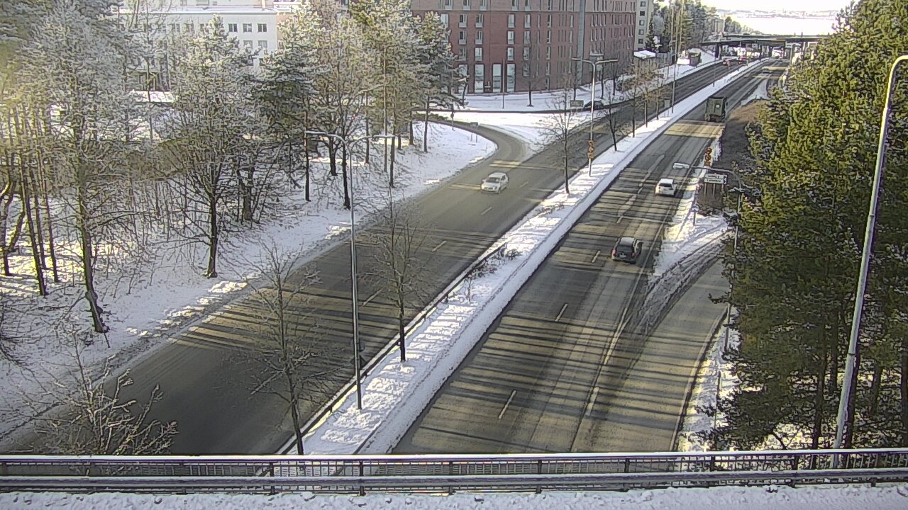 Weather Camera Image Road 12 Tampere, Kalevan puistotie, Tampere, Pirkanmaa