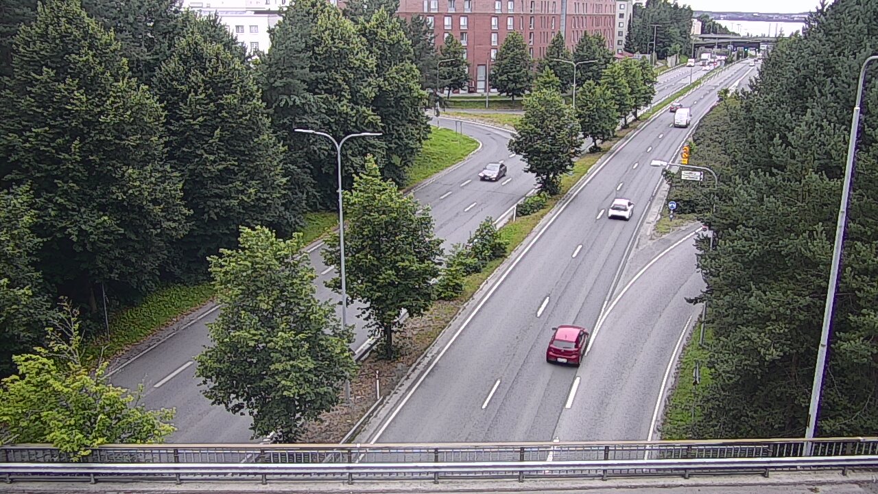 Weather Camera Image Road 12 Tampere, Kalevan puistotie, Tampere, Pirkanmaa