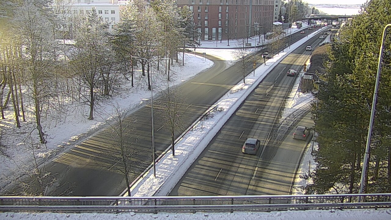Weather Camera Image Road 12 Tampere, Kalevan puistotie, Tampere, Pirkanmaa