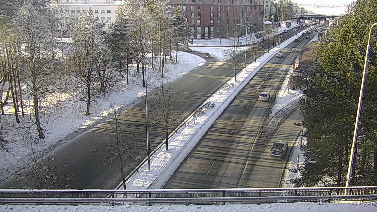 Weather Camera Image Road 12 Tampere, Kalevan puistotie, Tampere, Pirkanmaa