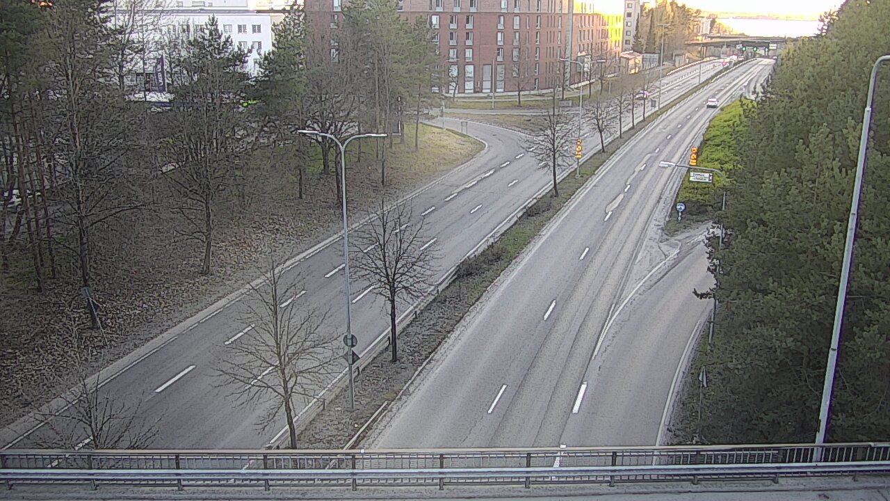 Weather Camera Image Väg 12 Tammerfors, Kalevan puistotie, Tampere, Pirkanmaa