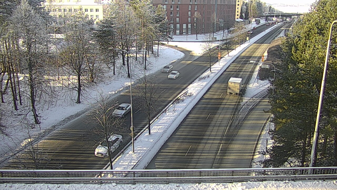 Weather Camera Image Road 12 Tampere, Kalevan puistotie, Tampere, Pirkanmaa