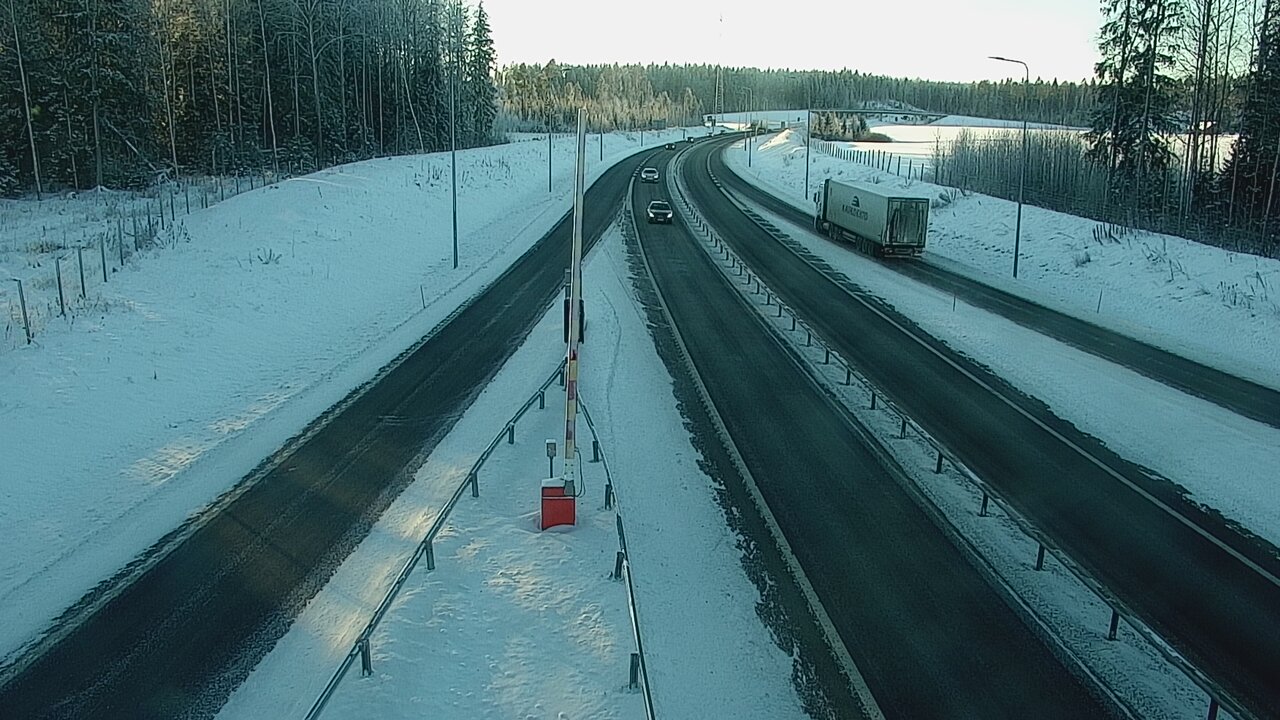 Weather Camera Image Road 12 Lahti, Patomäki, Okeroinen, Puomi, Lahti, Päijät-Häme