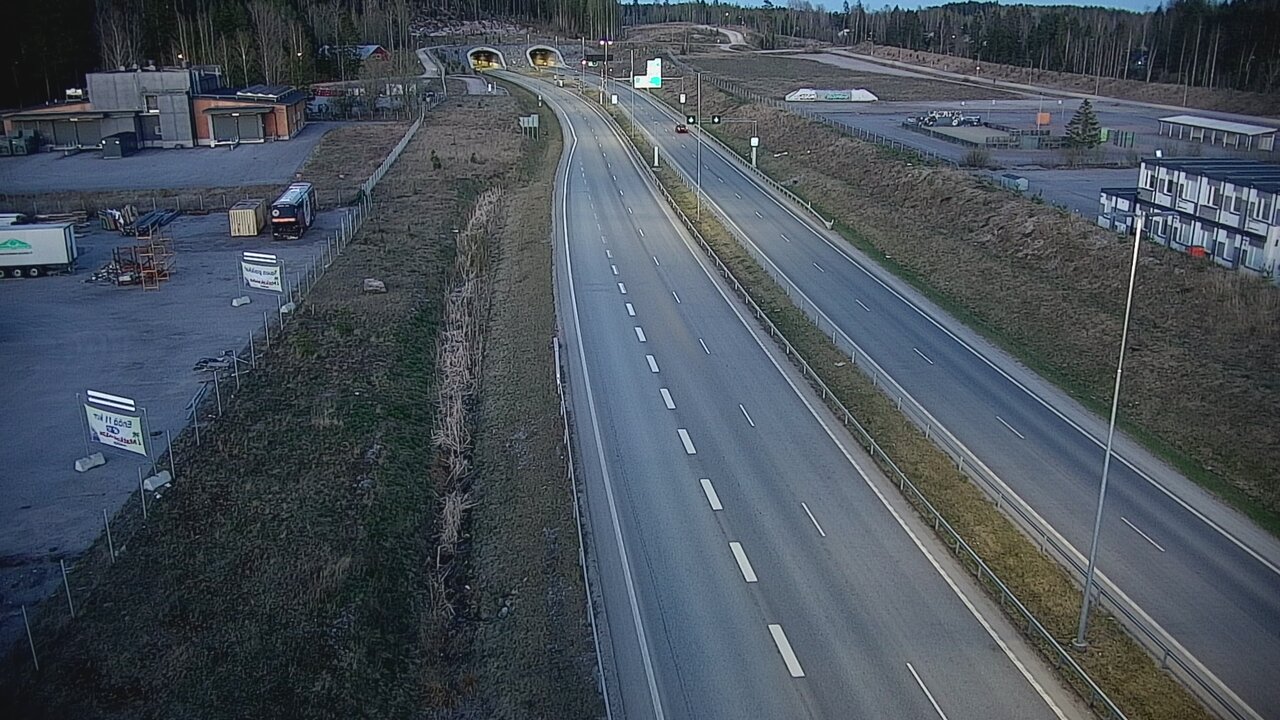 Weather Camera Image Väg 12 Lahtis, Liipola, Ajokadun silta, Lahti, Päijät-Häme