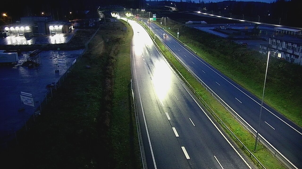 Weather Camera Image Väg 12 Lahtis, Liipola, Ajokadun silta, Lahti, Päijät-Häme