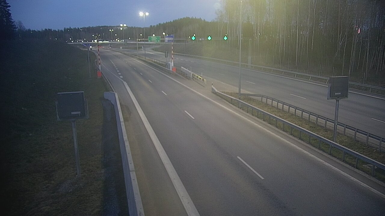 Weather Camera Image Väg 12 Lahtis, Patomäki, Bom, Öst, Lahti, Päijät-Häme
