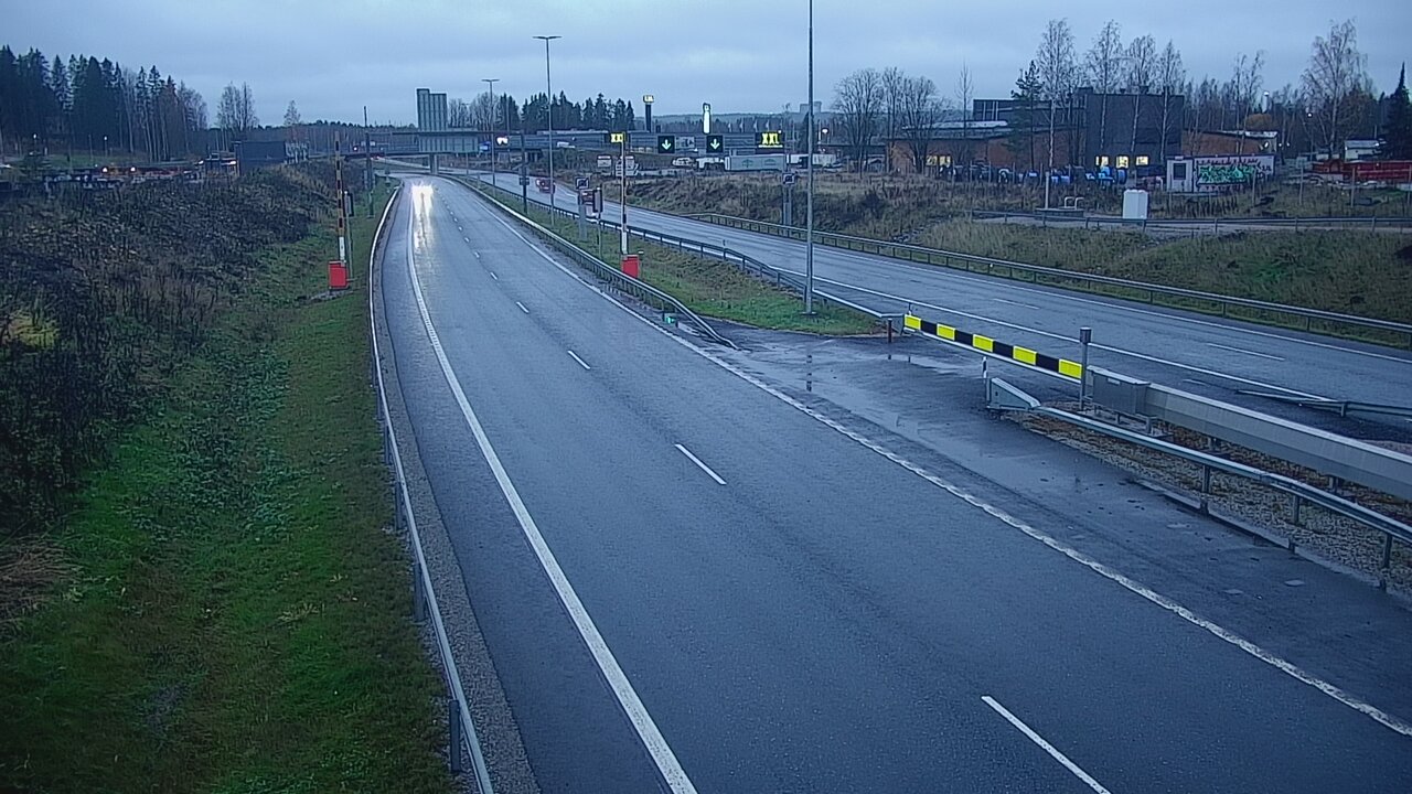 Weather Camera Image Road 12 Lahti, Liipola, Puomi, Länsi, Lahti, Päijät-Häme