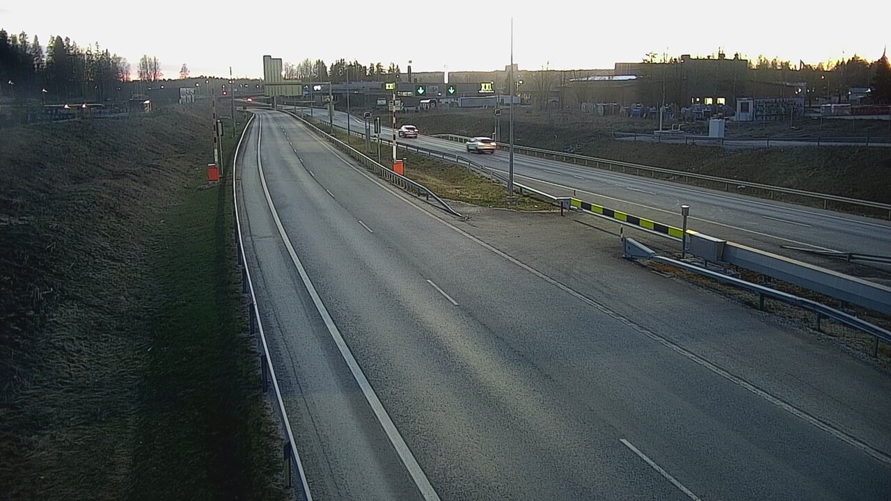Weather Camera Image Väg 12 Lahti, Liipola, Puomi, Länsi, Lahti, Päijät-Häme