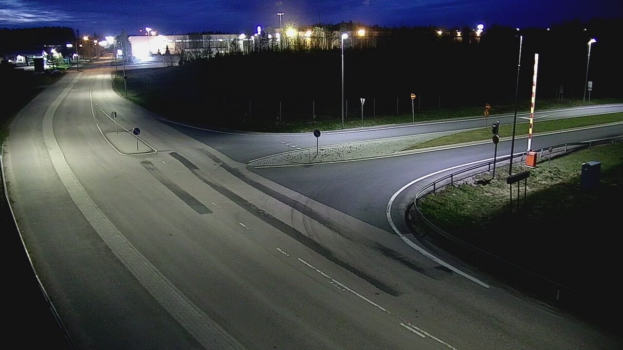 Weather Camera Image Road 12 Lahti, Liipola, Puomi, Ramppi, Itä, Lahti, Päijät-Häme