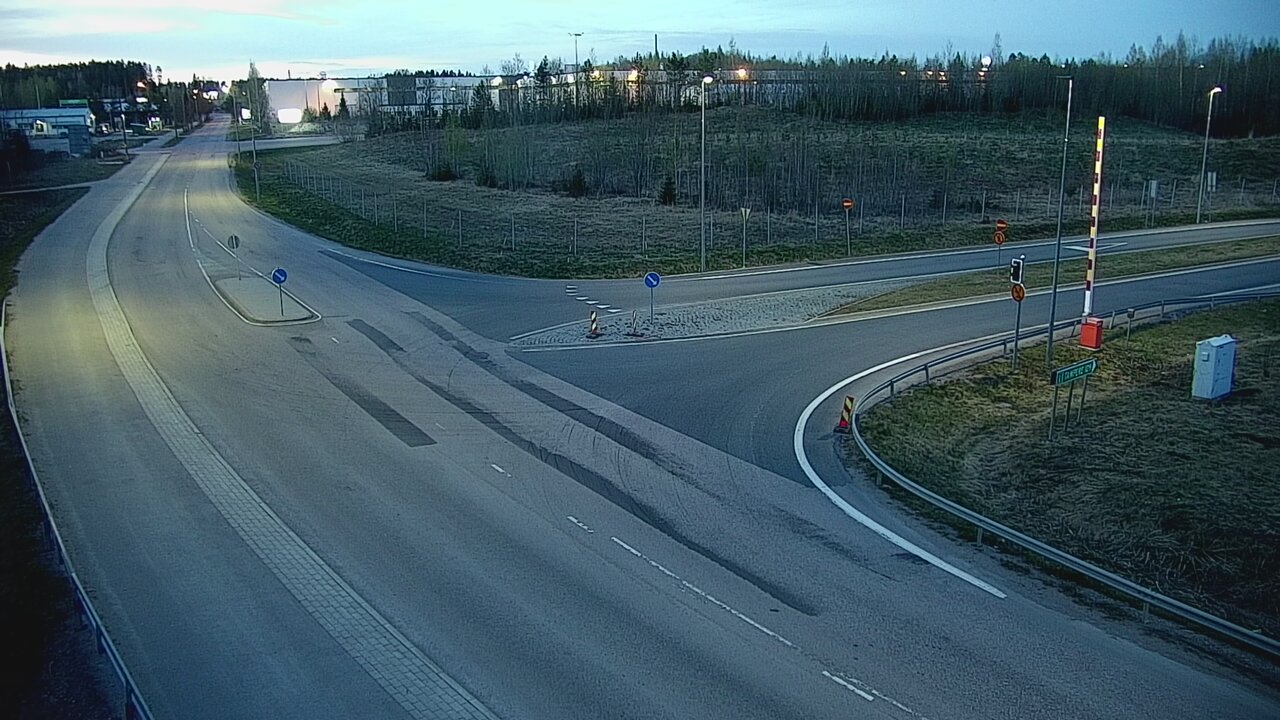 Weather Camera Image Väg 12 Lahti, Liipola, Puomi, Ramppi, Itä, Lahti, Päijät-Häme