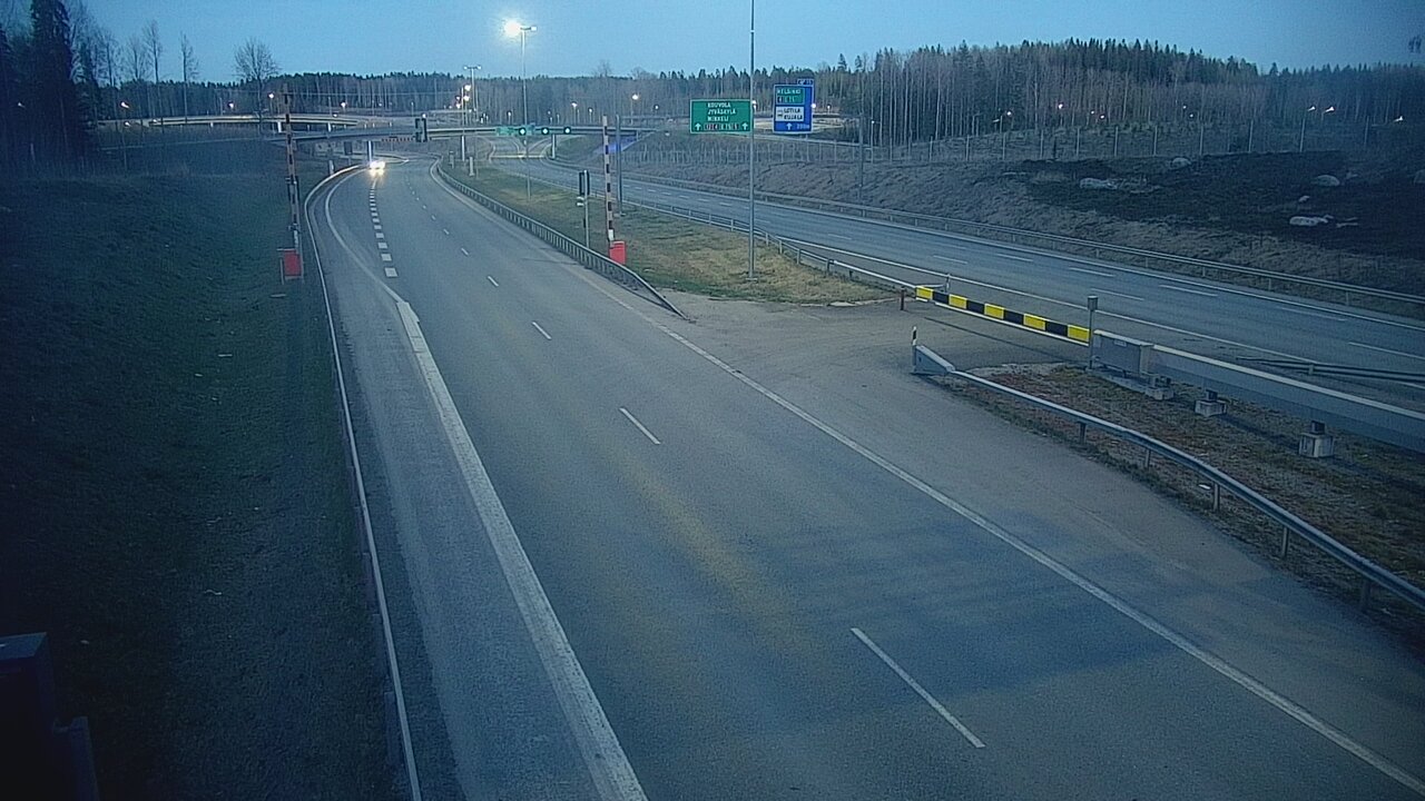 Weather Camera Image Väg 12 Lahti, Liipola, Puomi, Itä, Lahti, Päijät-Häme