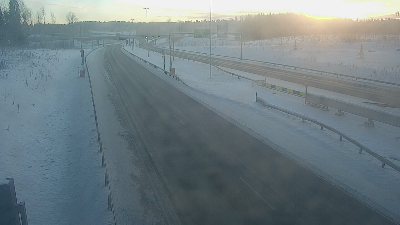 Weather Camera Image Road 12 Lahti, Liipola, Puomi, Itä, Lahti, Päijät-Häme